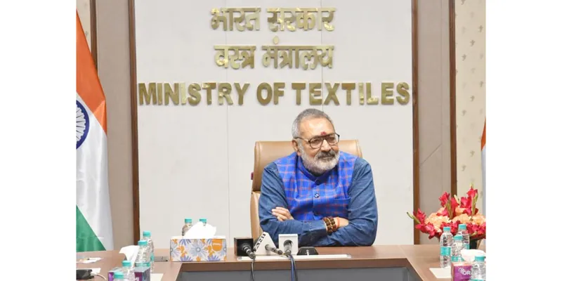 Giriraj Singh Reviews Textile Initiatives, Says ITADCs to Emerge as One-Stop Growth Hubs for MSMEs